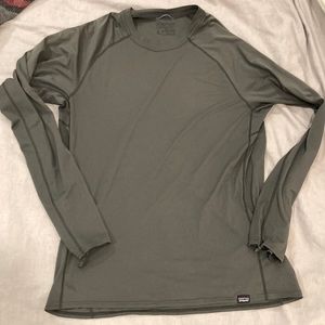 Patagonia lightweight medium capilene baselayer